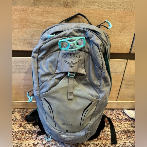 Osprey Sylva 5L Backpack with brand new 2.5L reservoir - Picture 1 of 4